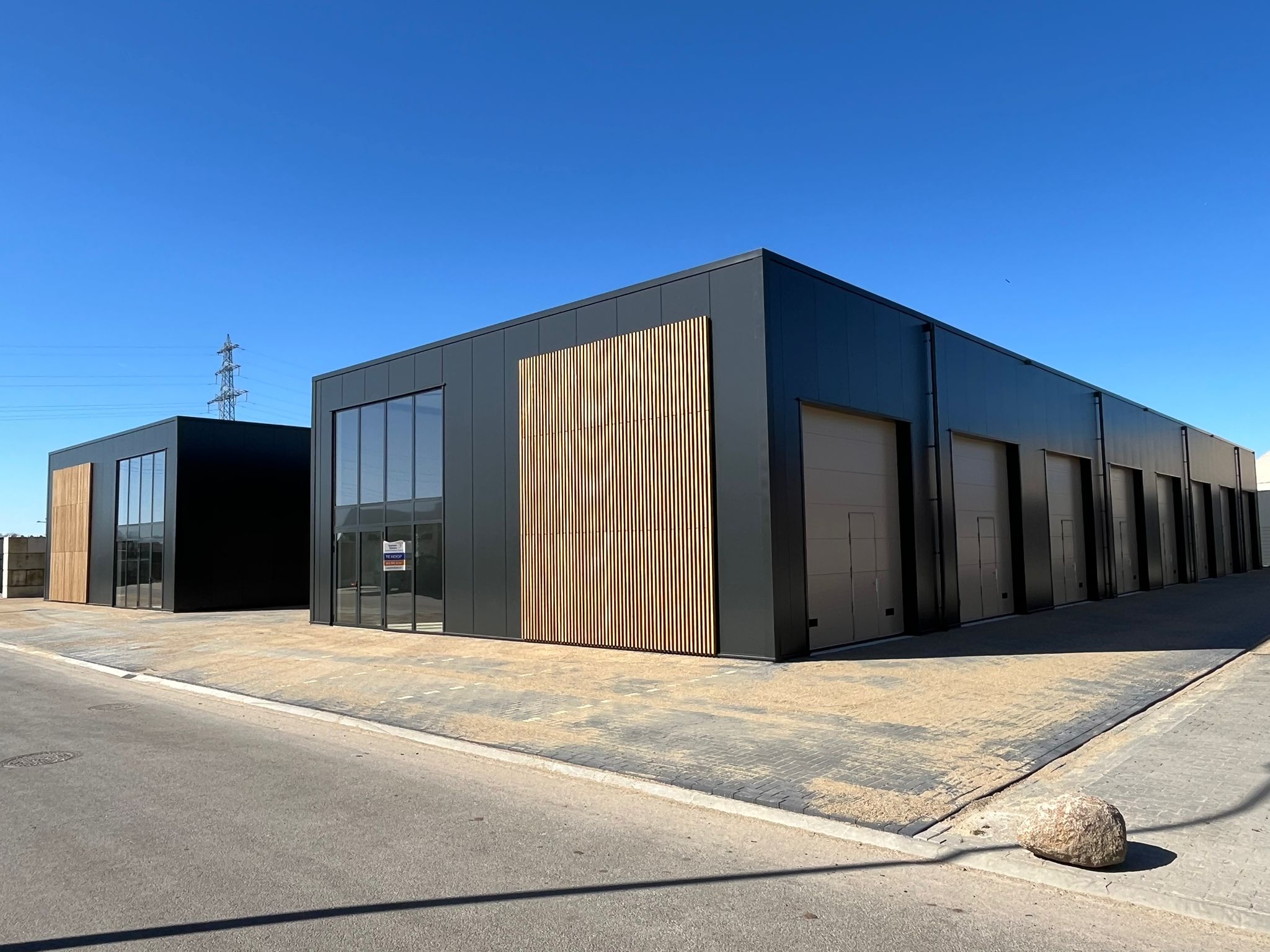 WhatsApp Image 2025-03-18 at 12.45.50 (2)