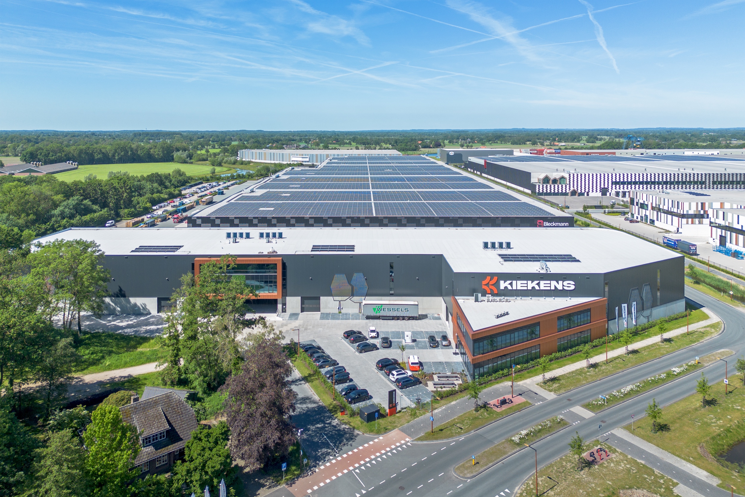 ALMELO_KIEKENS_07_DJI_0162